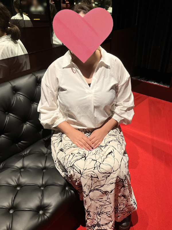 バンビ倶楽部 ことみ 30歳 T：158cm　B：90(F)　W：56　H：84